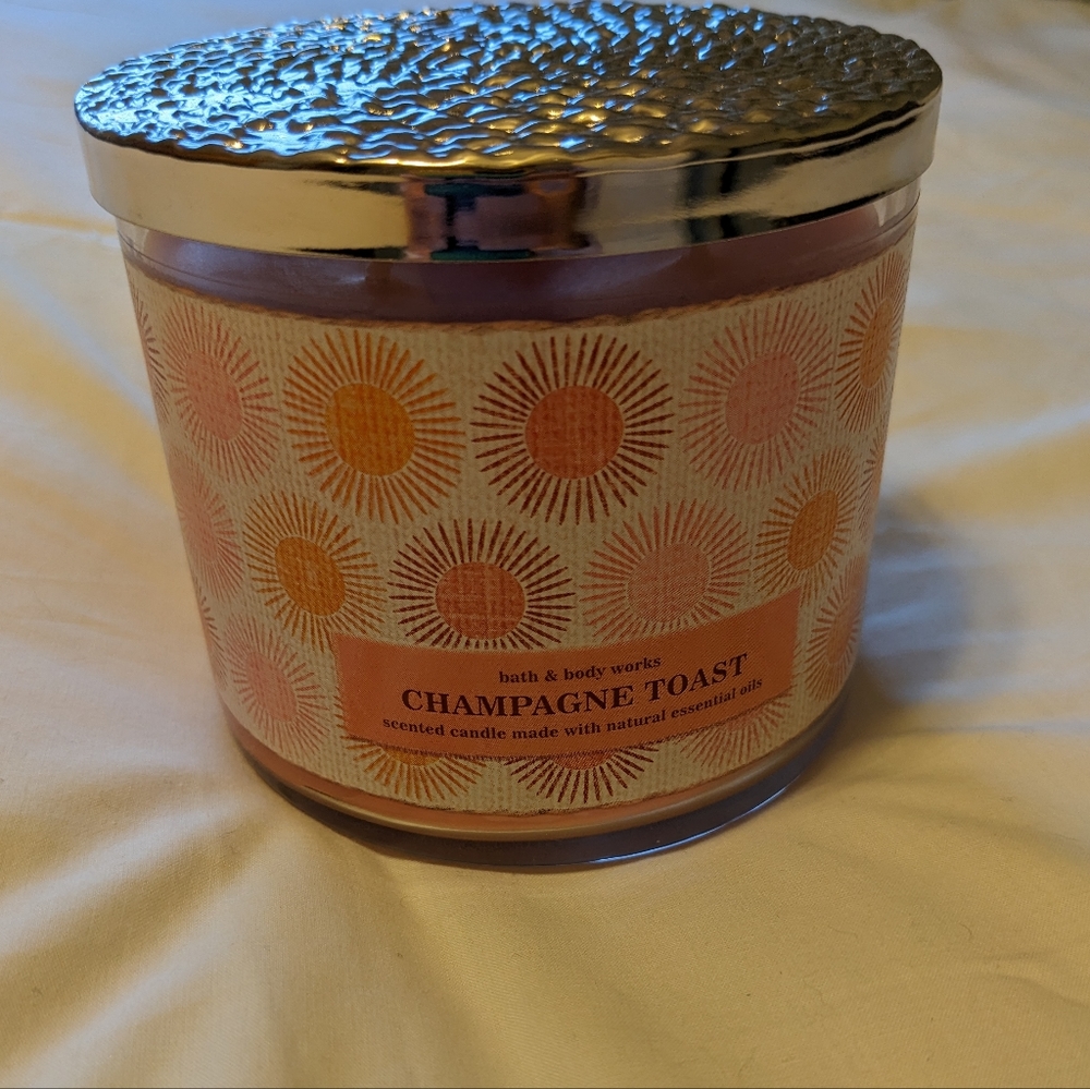 Bath and Body Works Champagne Toast Candle